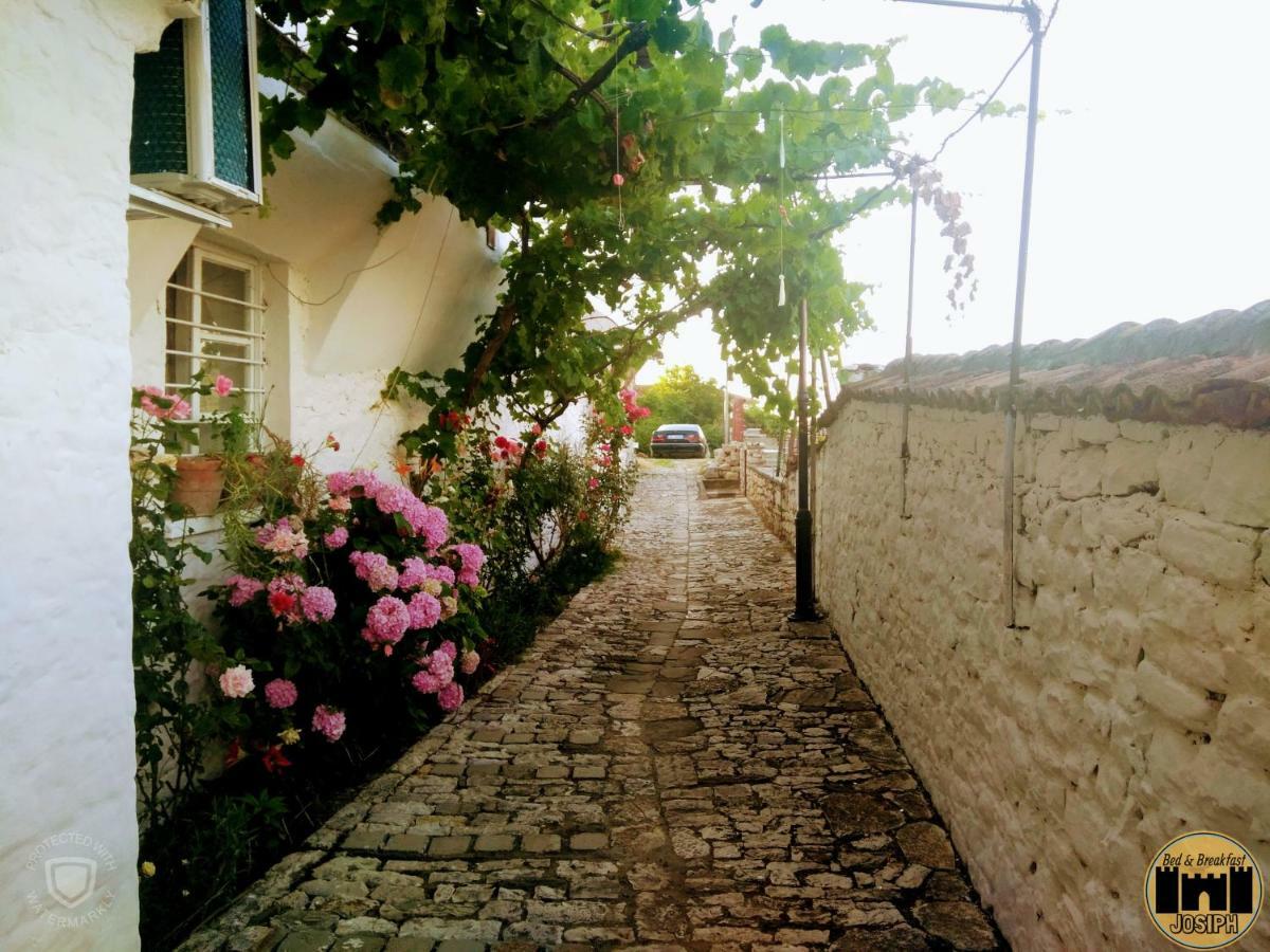 Bed & Breakfast Josiph Berat Exterior photo