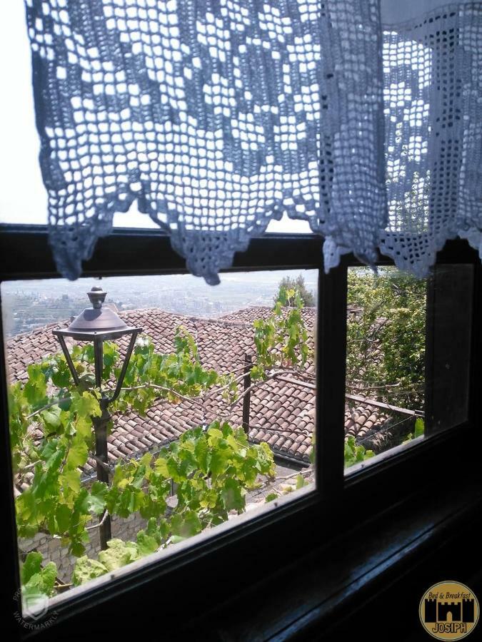 Bed & Breakfast Josiph Berat Exterior photo